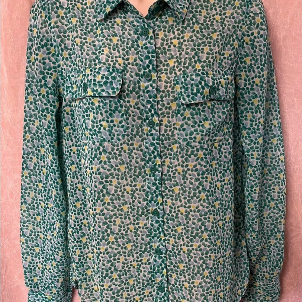 American Eagle Outfitters Green Button Down Shirt